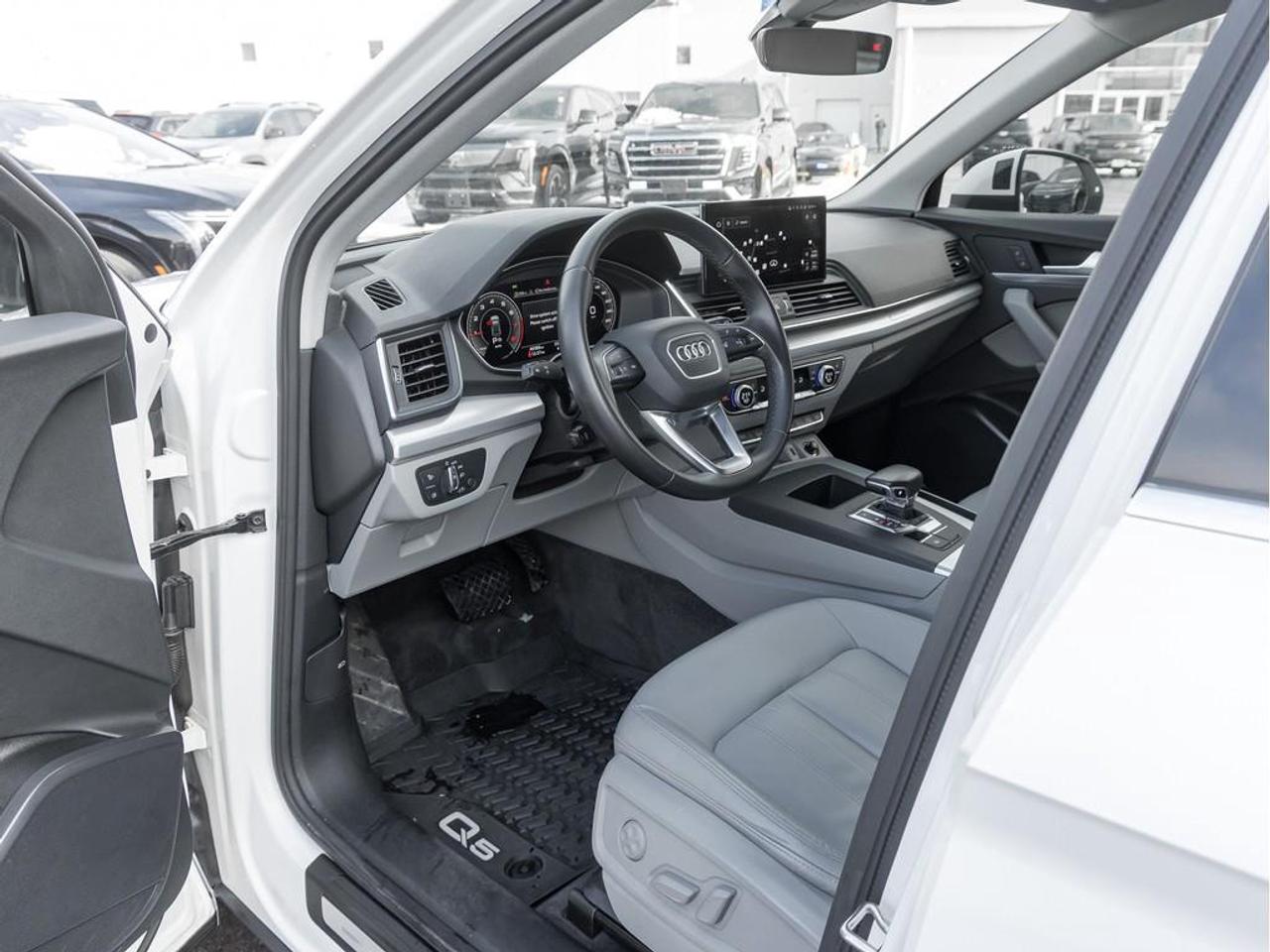 2022 Audi Q5 45 Progressiv 4dr All-Wheel Drive quattro Sport Utility Photo