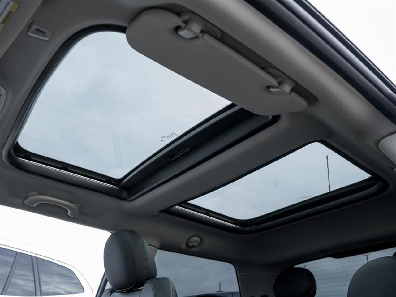 2024 MINI 3 Door Cooper S 2dr Hatchback Photo