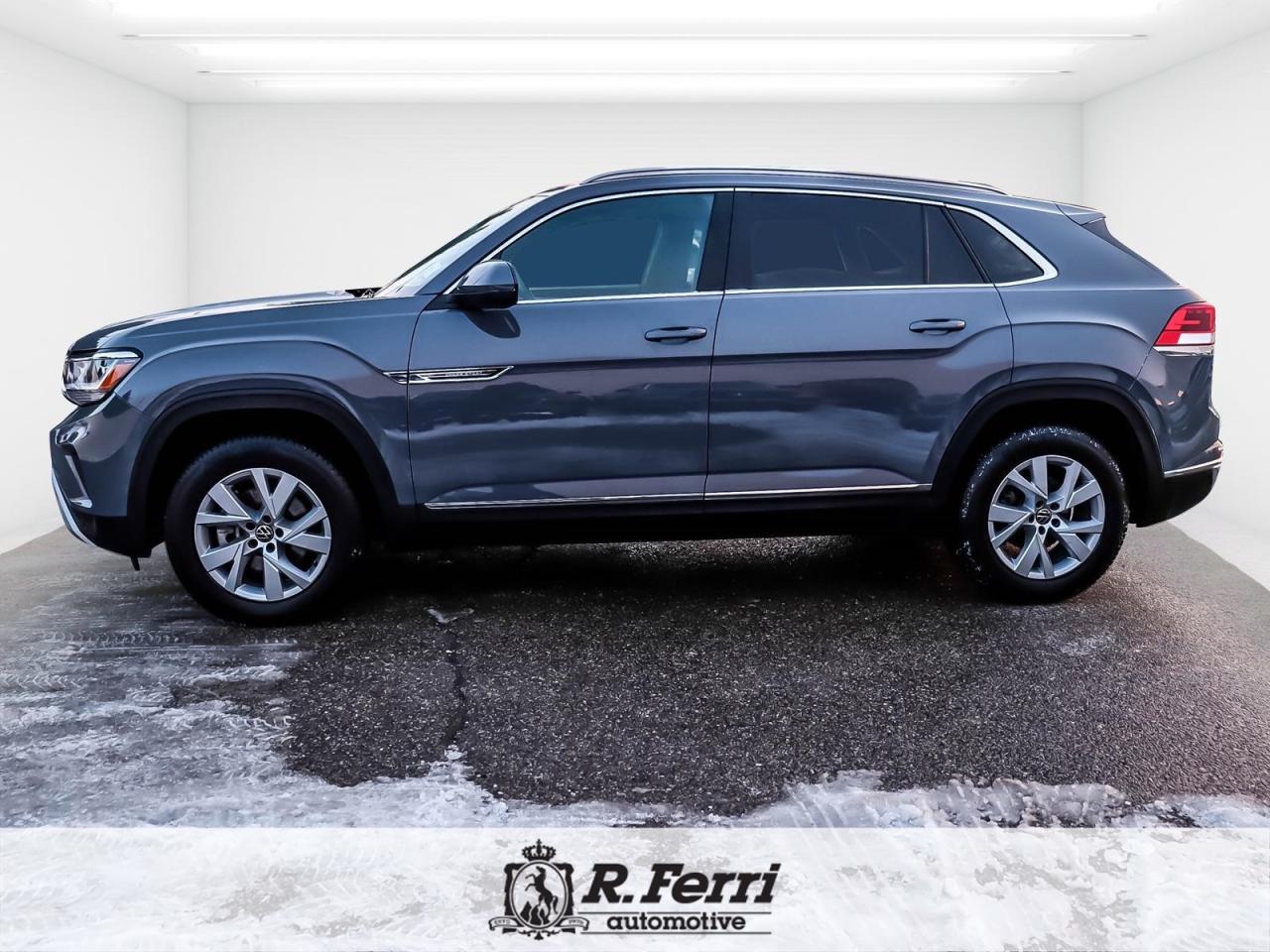 2022 Volkswagen Atlas Cross Sport 3.6 FSI Highline 4dr All-Wheel Drive 4MOTION Photo