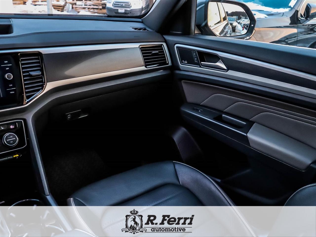 2022 Volkswagen Atlas Cross Sport 3.6 FSI Highline 4dr All-Wheel Drive 4MOTION Photo