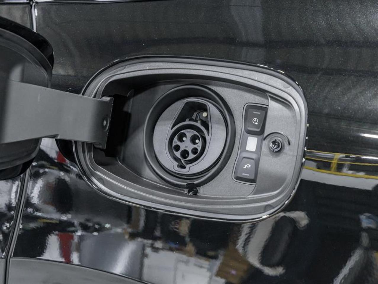 2026 Porsche Cayenne  Photo