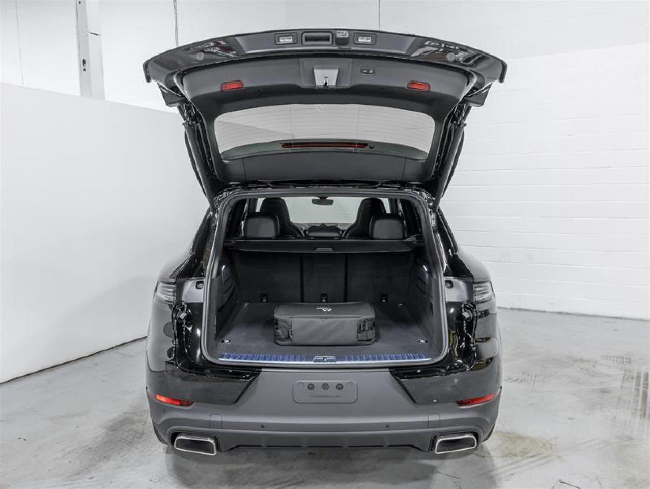 2026 Porsche Cayenne  Photo