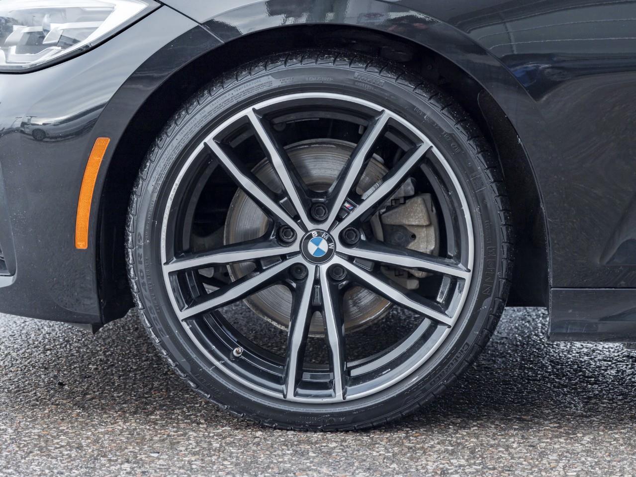 2020 BMW 330 i xDrive 4dr All-Wheel Drive Sedan Photo3