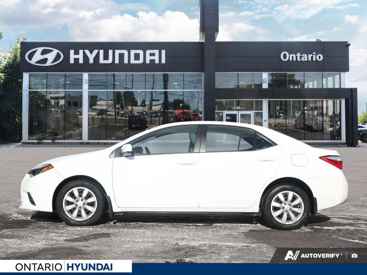 2015 Toyota Corolla LE (CVT) 4dr Sedan Photo2