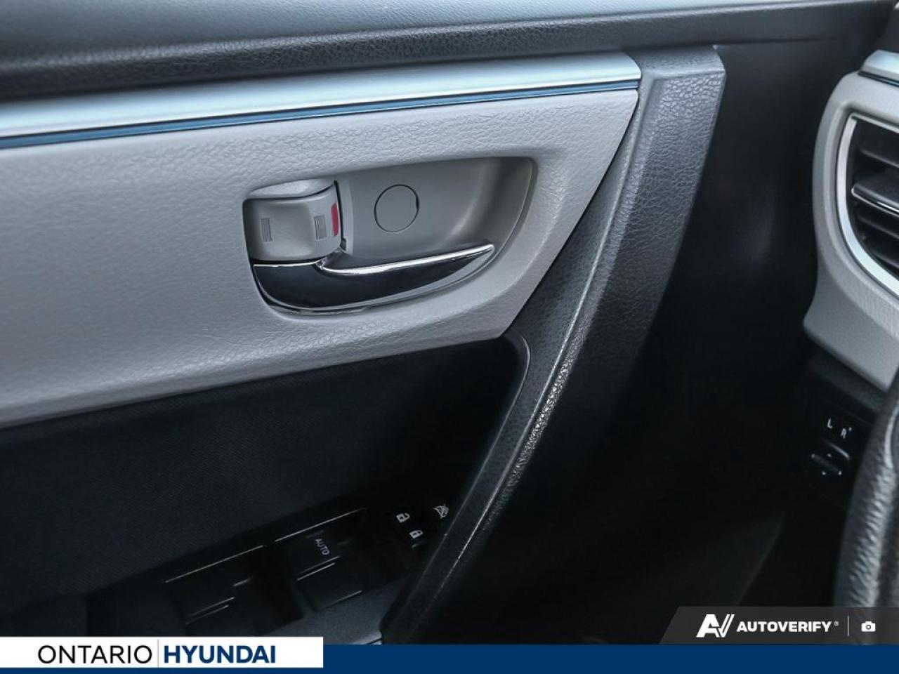 2015 Toyota Corolla LE (CVT) 4dr Sedan Photo