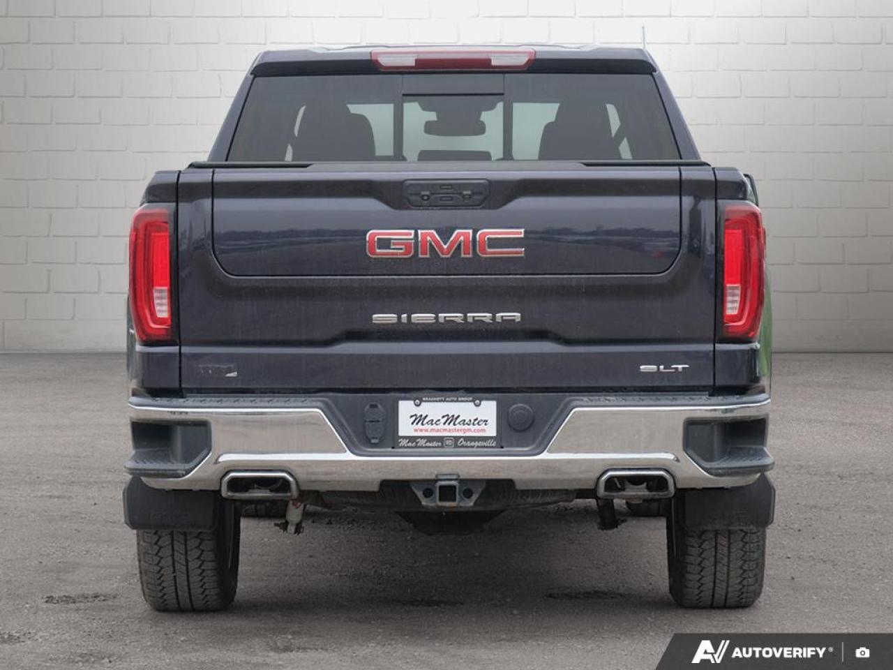 2023 GMC Sierra 1500 Crew Cab Short Box 4-Wheel Drive SLT Photo3