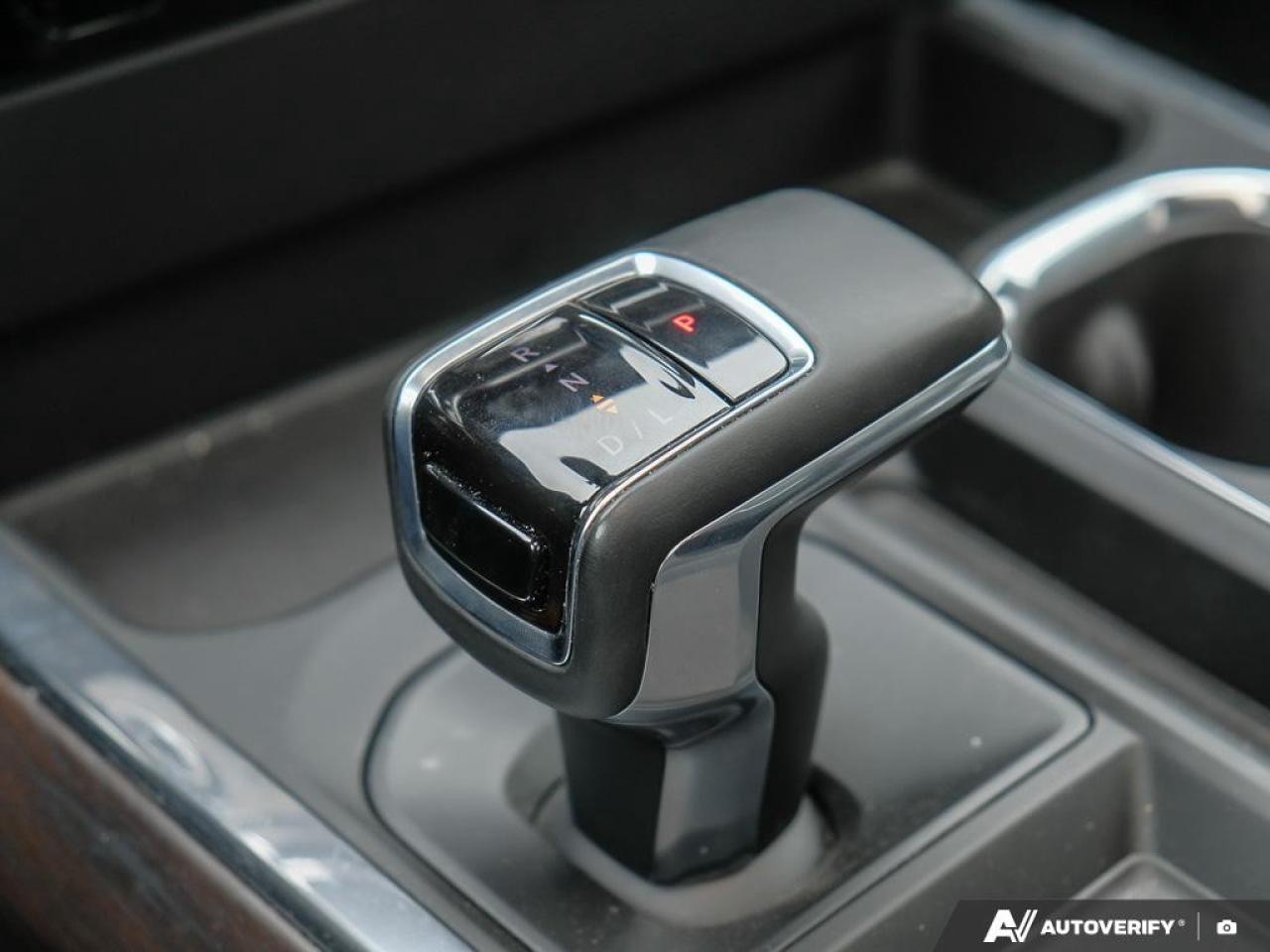 2023 GMC Sierra 1500 Crew Cab Short Box 4-Wheel Drive SLT Photo