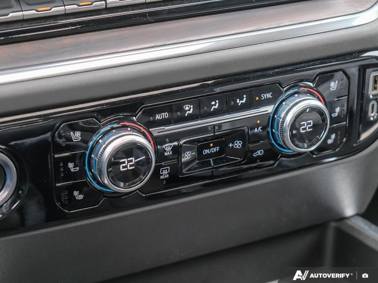 2023 GMC Sierra 1500 Crew Cab Short Box 4-Wheel Drive SLT Photo