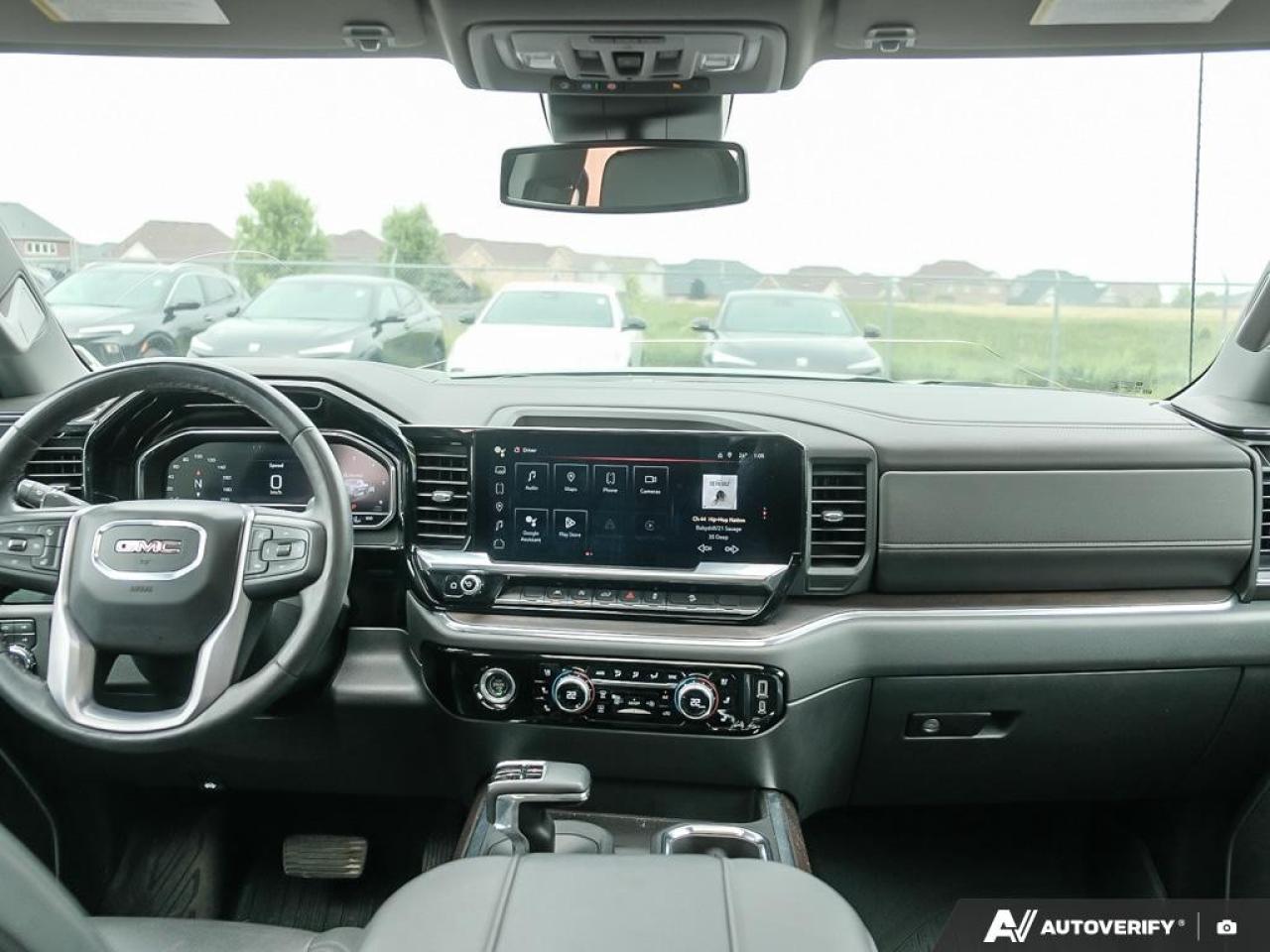 2023 GMC Sierra 1500 Crew Cab Short Box 4-Wheel Drive SLT Photo