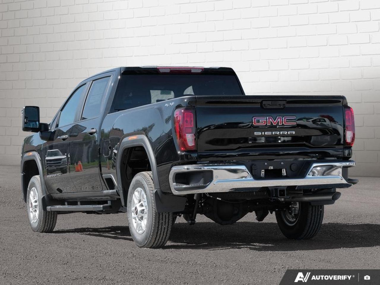 2026 GMC SIERRA 2500HD Crew Cab Standard Box 4-Wheel Drive Pro Photo2
