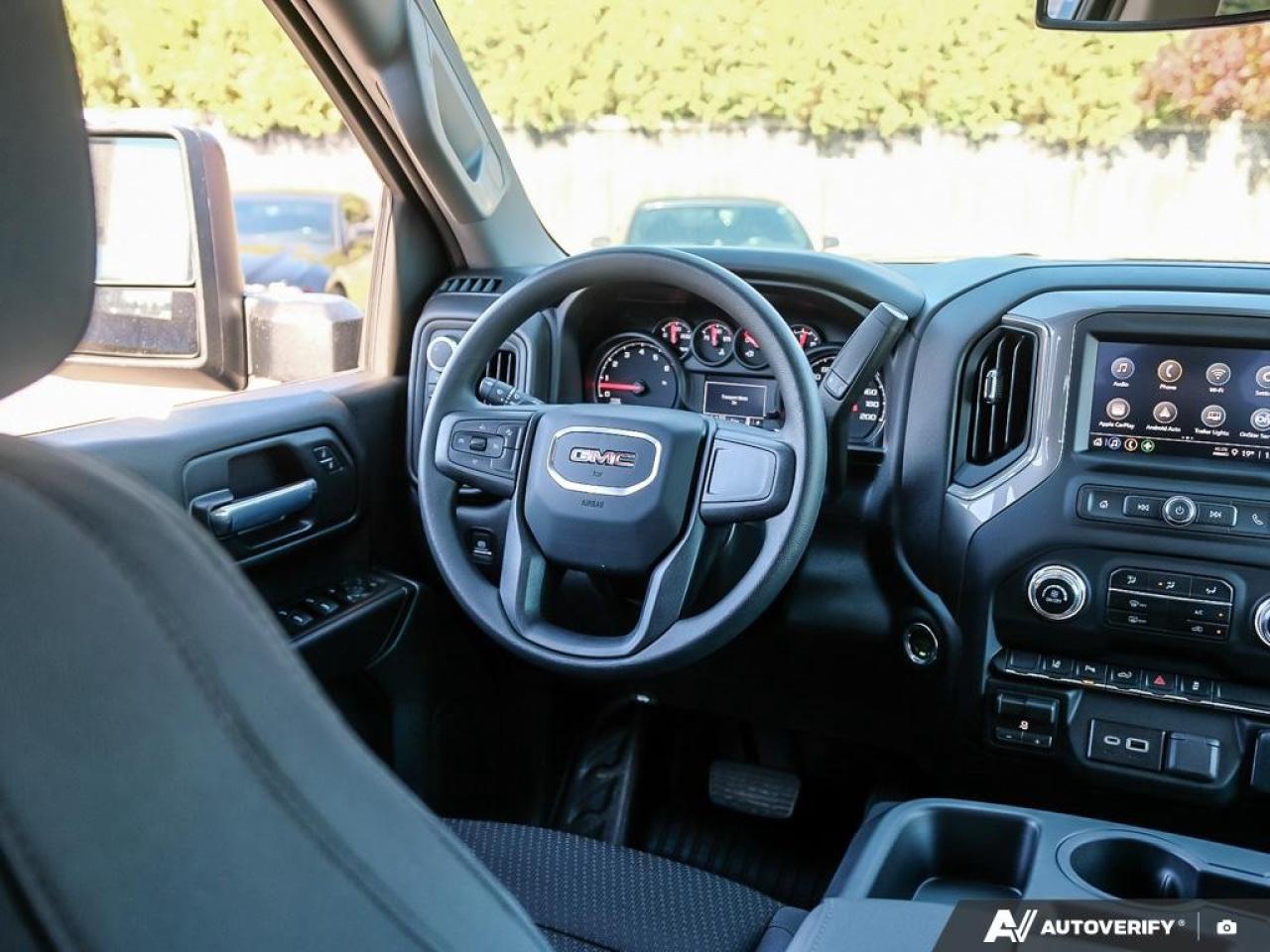 2026 GMC SIERRA 2500HD Crew Cab Standard Box 4-Wheel Drive Pro Photo