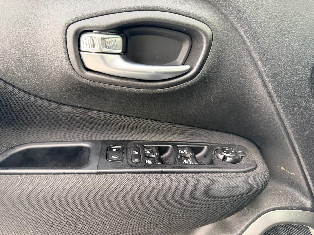 2021 Jeep Renegade 80th Anniversary 4x4 Photo