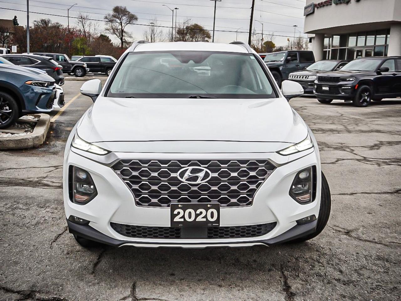 2020 Hyundai Santa Fe  Photo2