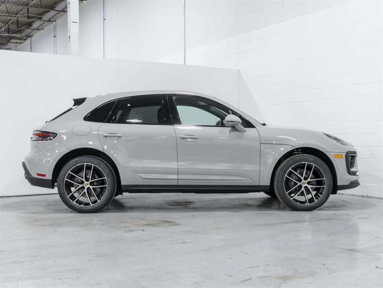 2026 Porsche Macan  Photo