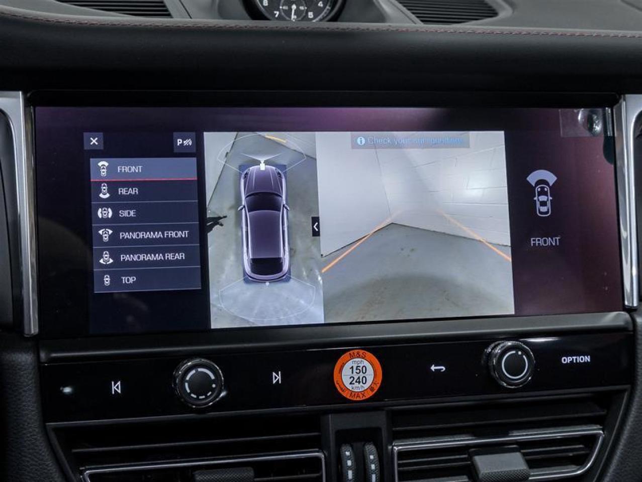 2026 Porsche Macan  Photo