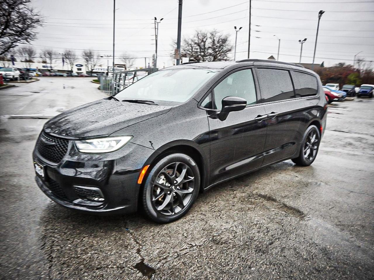 2024 Chrysler Pacifica  Photo4