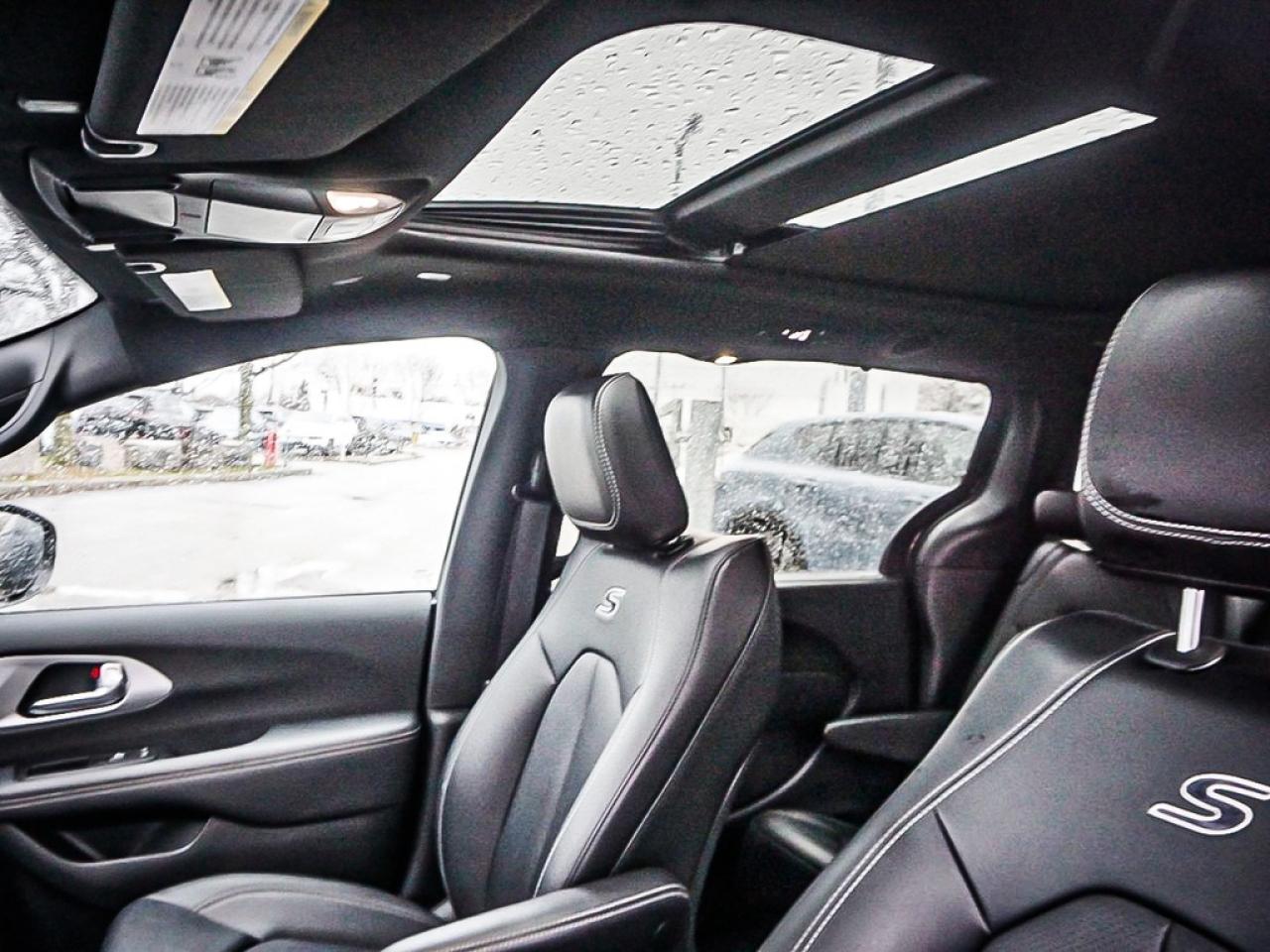 2024 Chrysler Pacifica  Photo