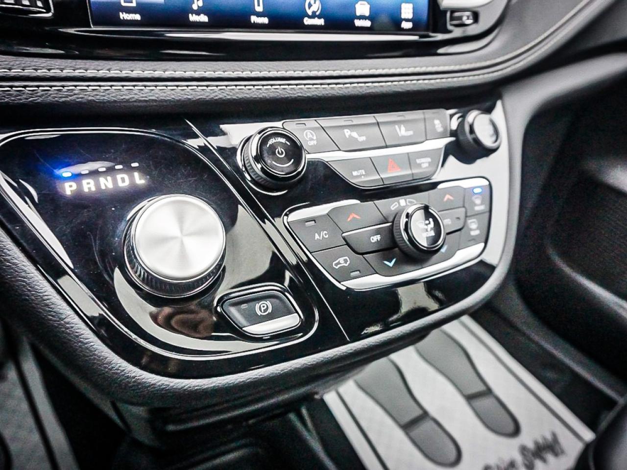 2024 Chrysler Pacifica  Photo