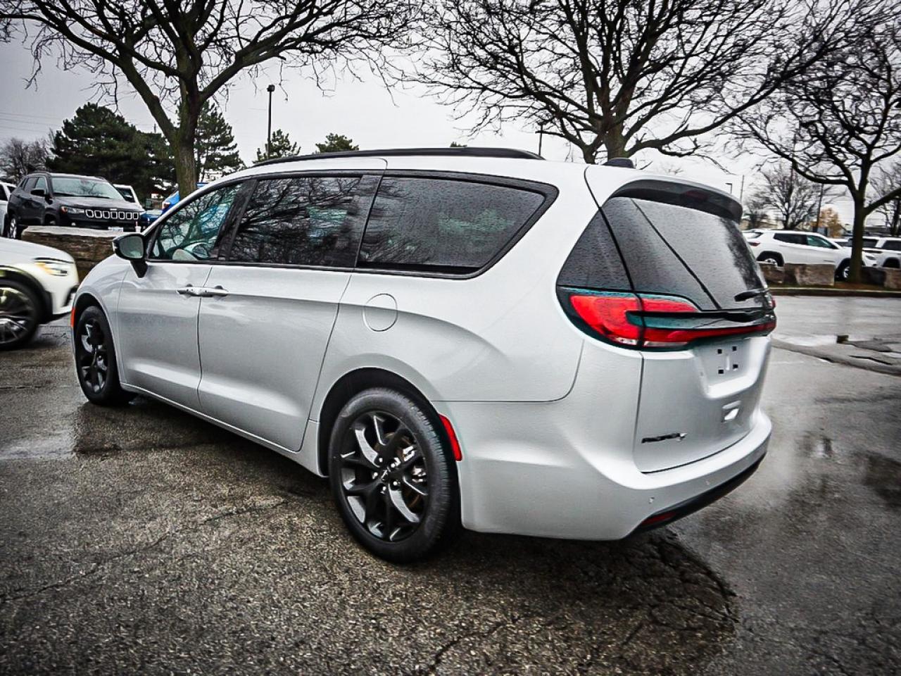 2024 Chrysler Pacifica  Photo