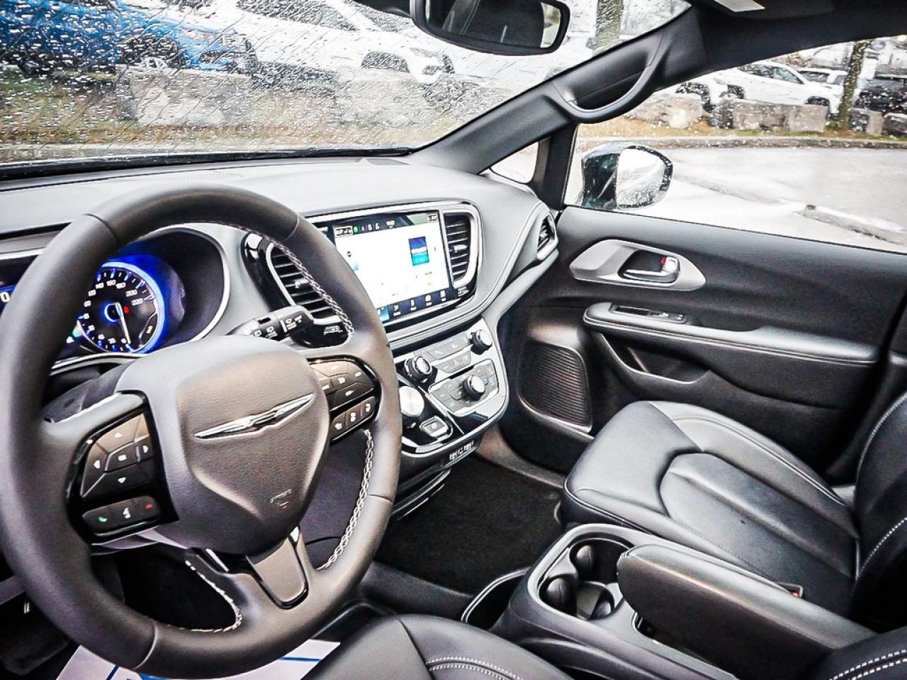 2024 Chrysler Pacifica  Photo