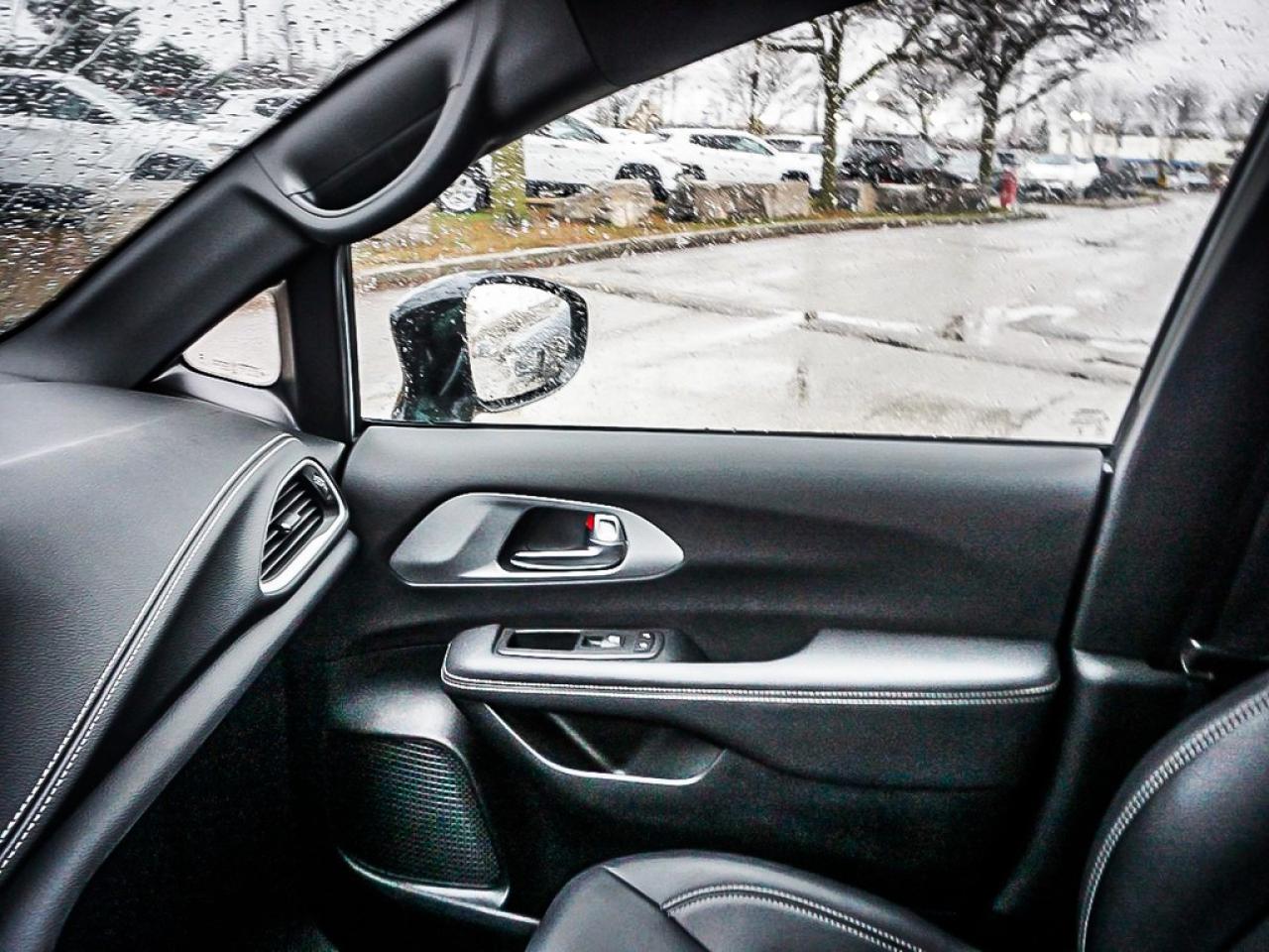 2024 Chrysler Pacifica  Photo