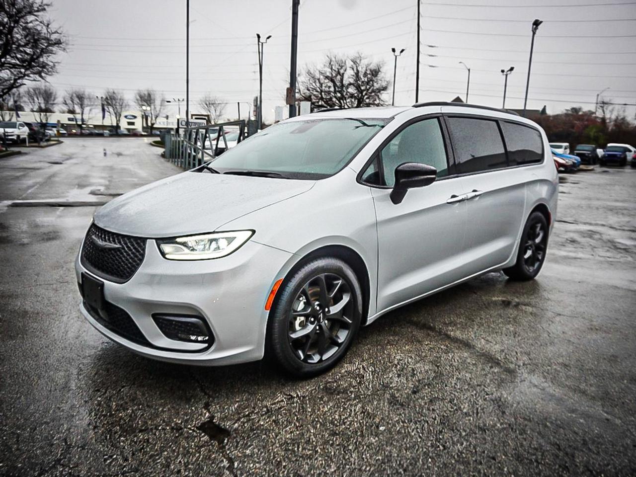 2024 Chrysler Pacifica  Photo