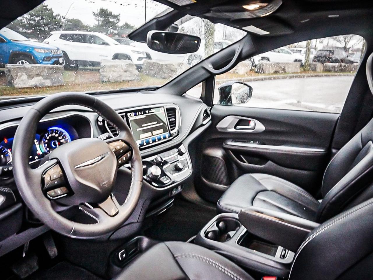 2024 Chrysler Pacifica  Photo