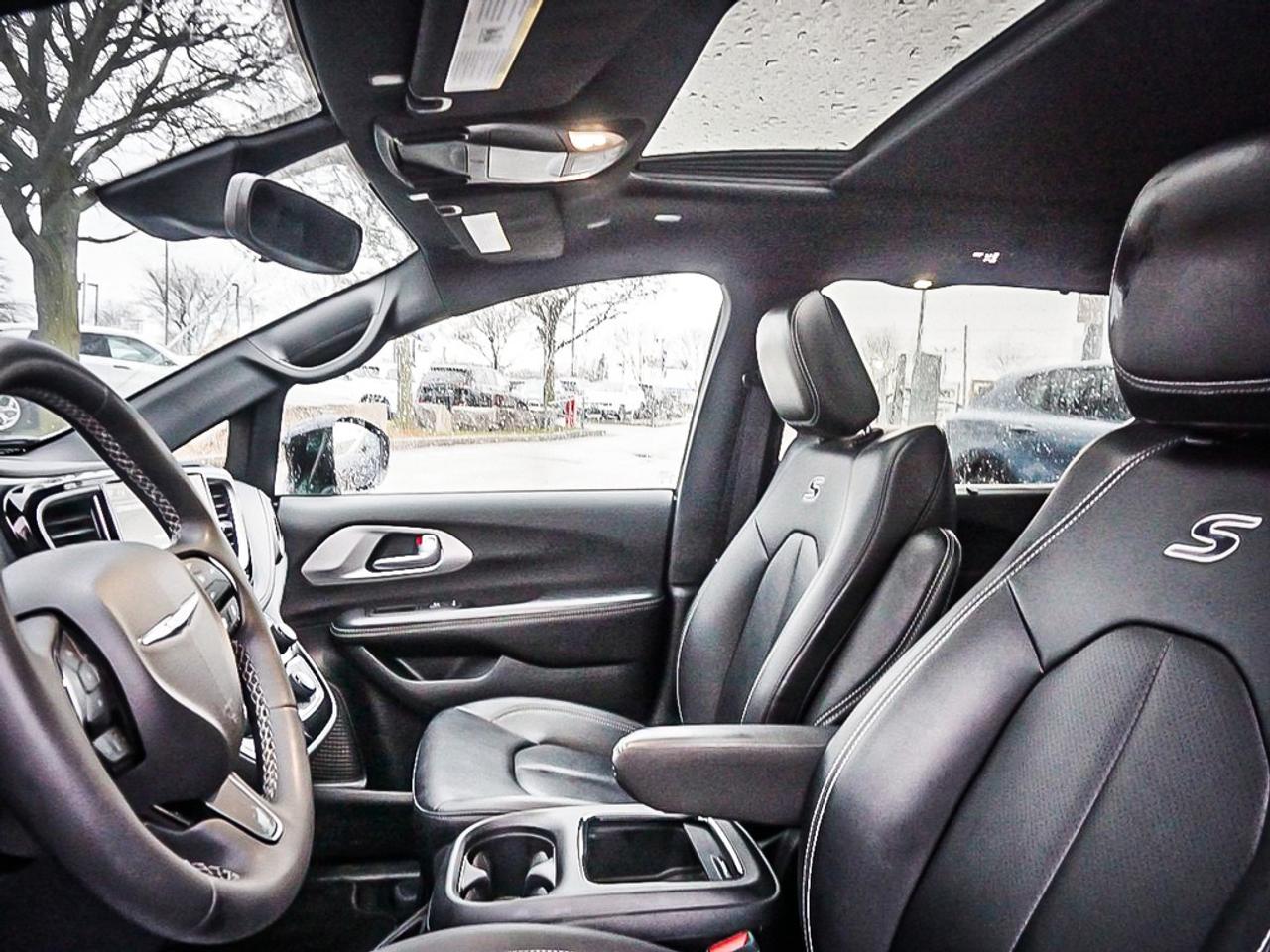 2024 Chrysler Pacifica  Photo