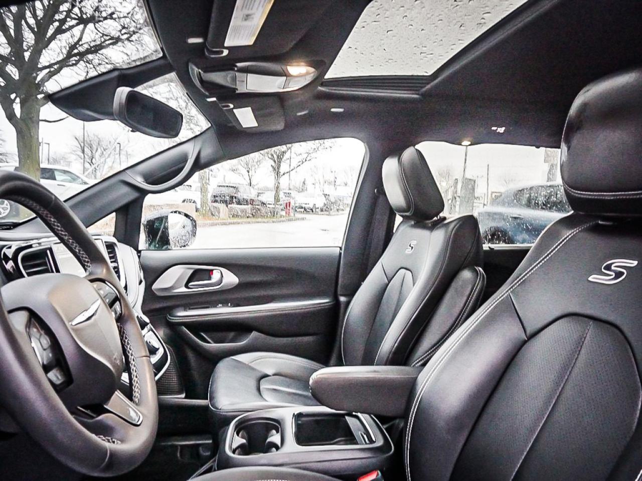 2024 Chrysler Pacifica  Photo