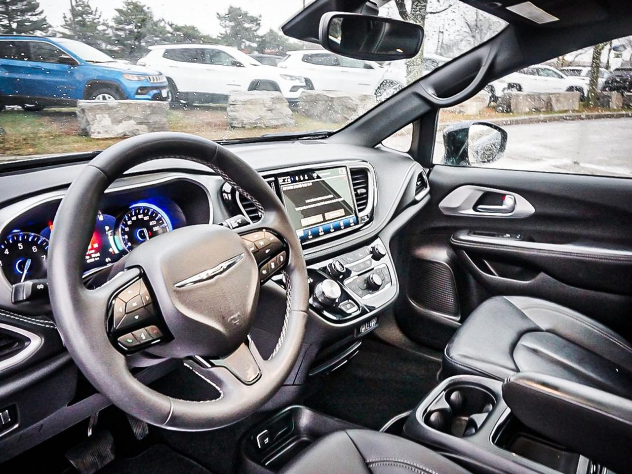 2024 Chrysler Pacifica  Photo