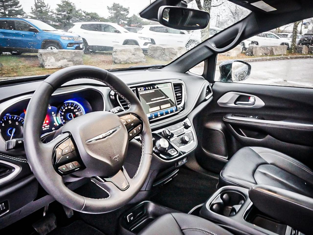 2024 Chrysler Pacifica  Photo