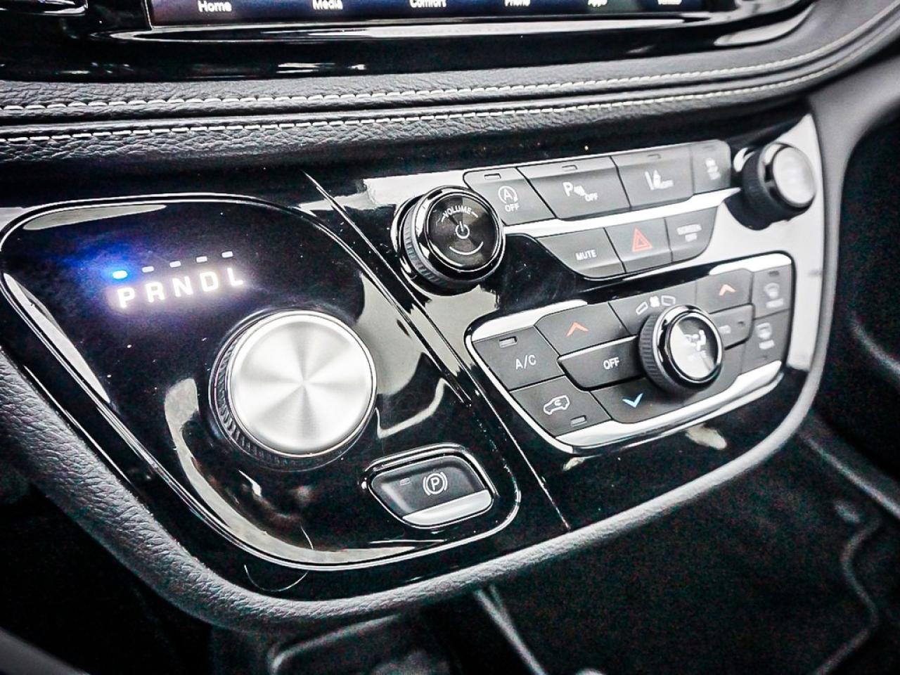 2024 Chrysler Pacifica  Photo