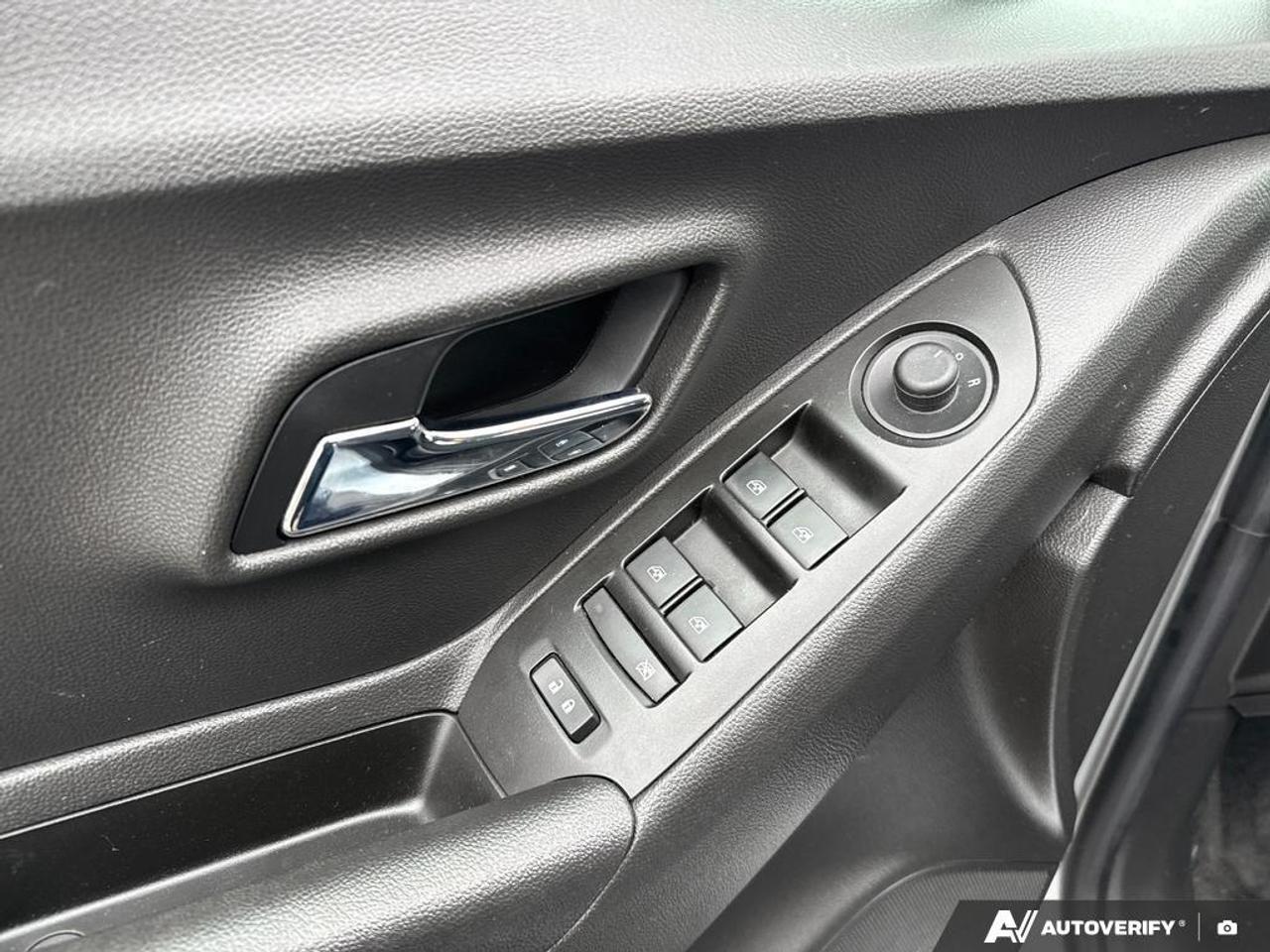 2020 Chevrolet Trax LS BACKUP CAM   BLUETOOTH   KEYLESS ENTRY   POWER Photo