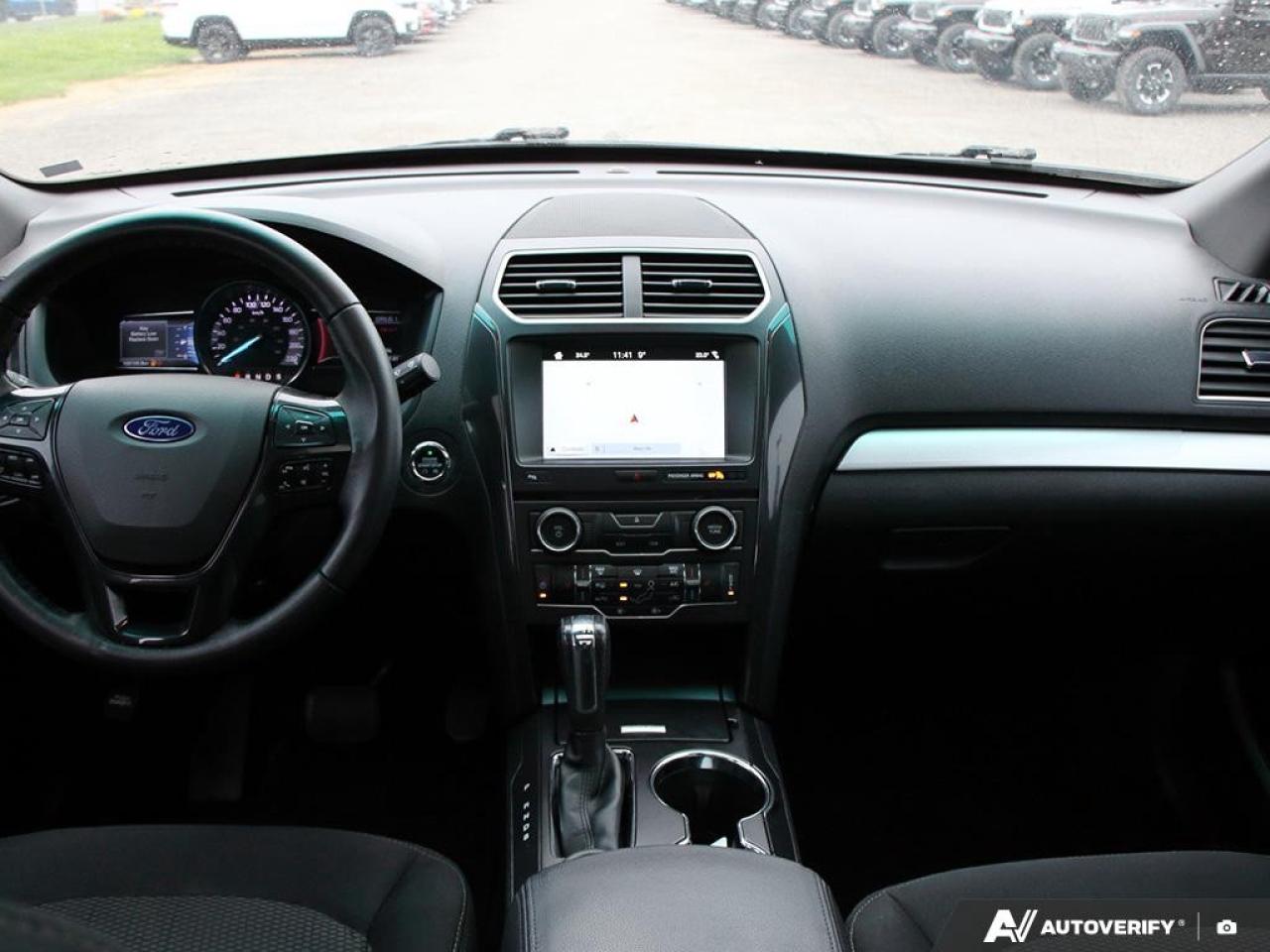 2017 Ford Explorer 4WD 4dr XLT Photo