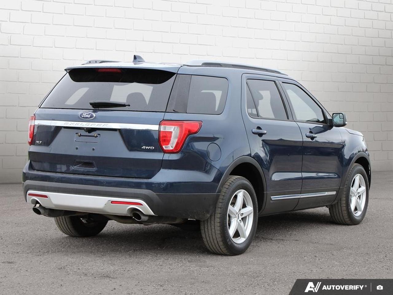 2017 Ford Explorer 4WD 4dr XLT Photo