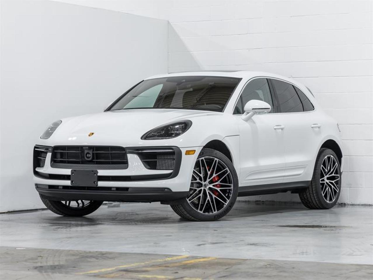 2026 Porsche Macan  Photo0