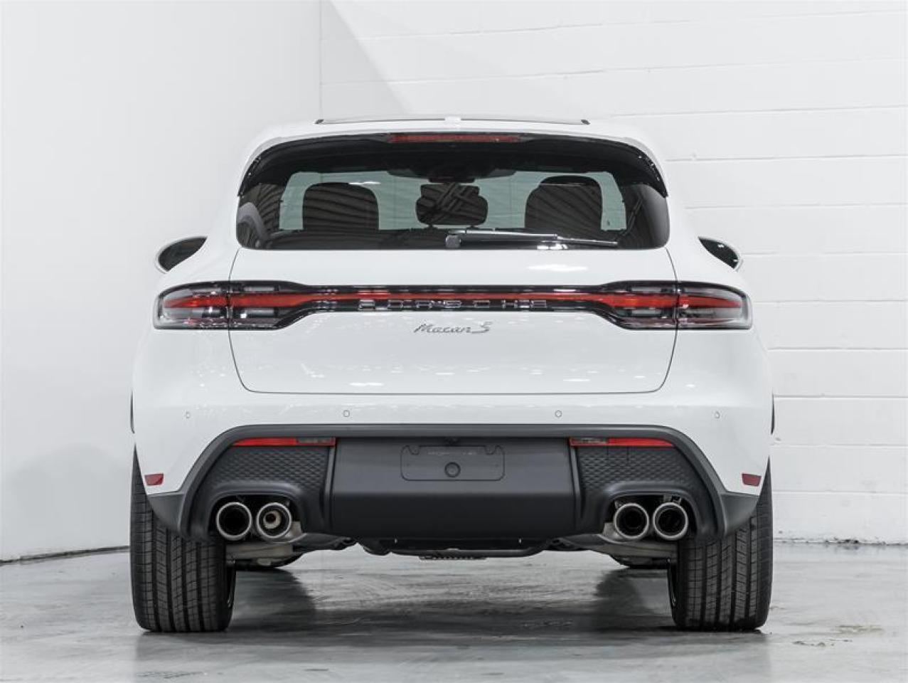2026 Porsche Macan  Photo