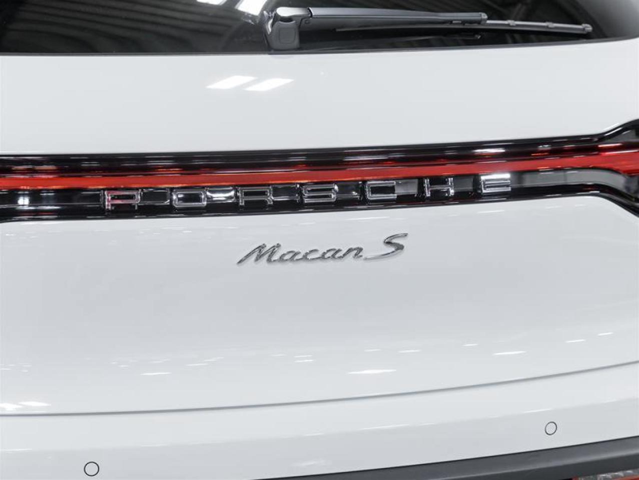 2026 Porsche Macan  Photo