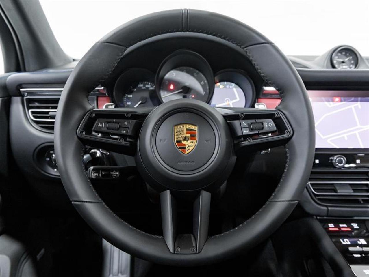 2026 Porsche Macan  Photo