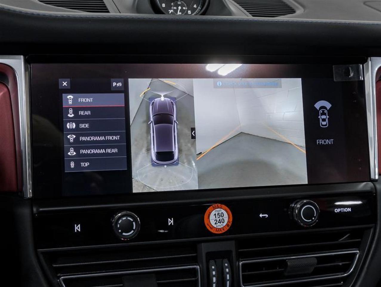 2026 Porsche Macan  Photo