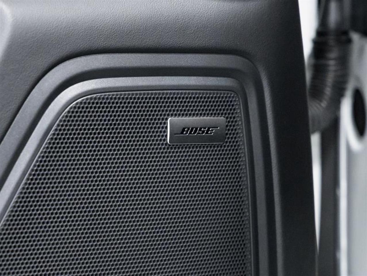 2026 Porsche Macan  Photo