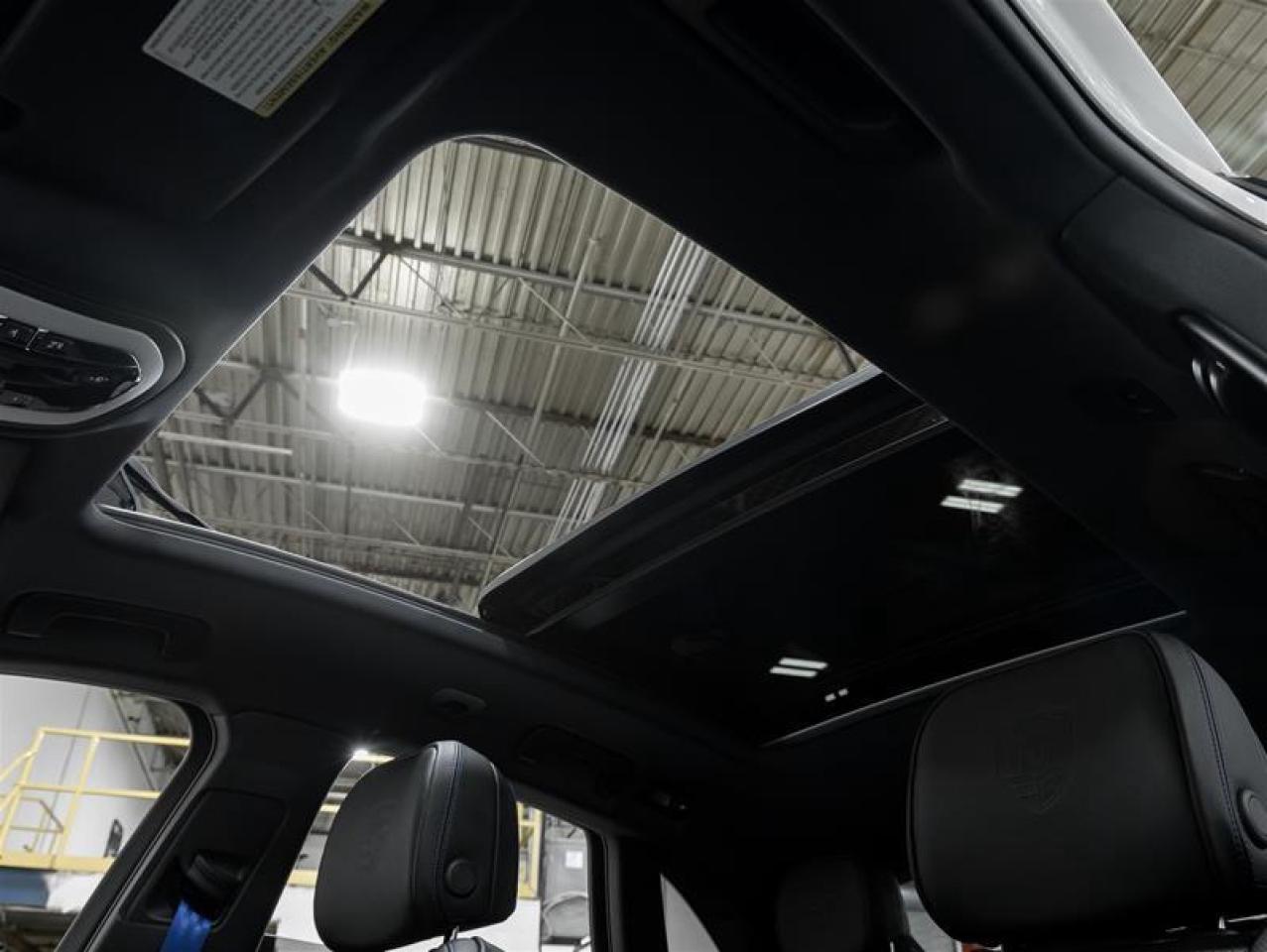 2026 Porsche Macan  Photo