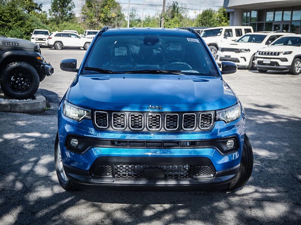 2025 Jeep Compass  Photo2