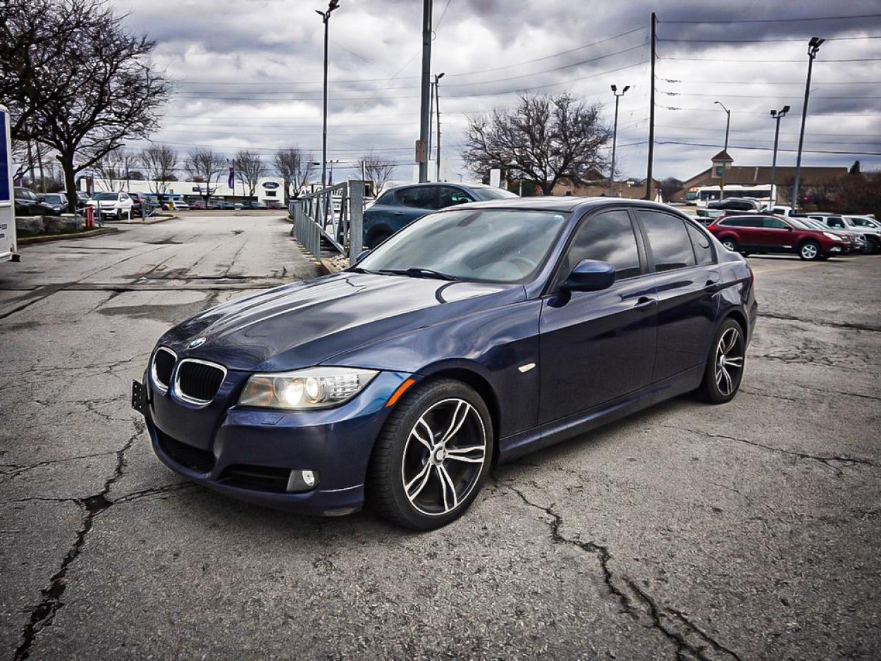 2011 BMW 3 Series  Photo4