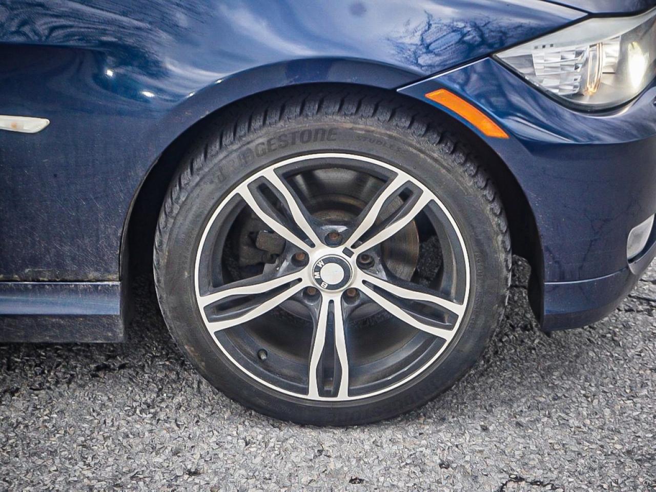 2011 BMW 3 Series  Photo