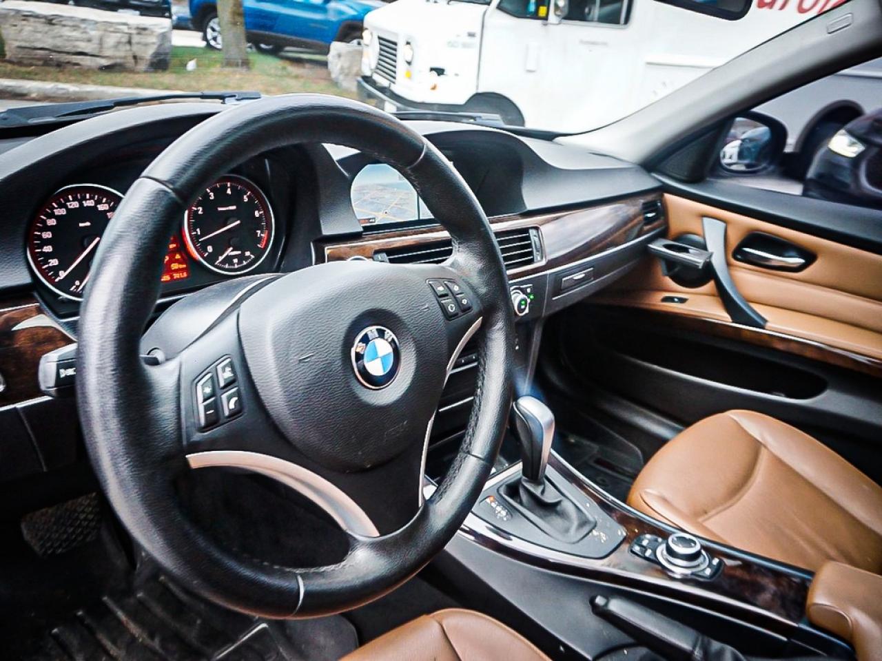 2011 BMW 3 Series  Photo