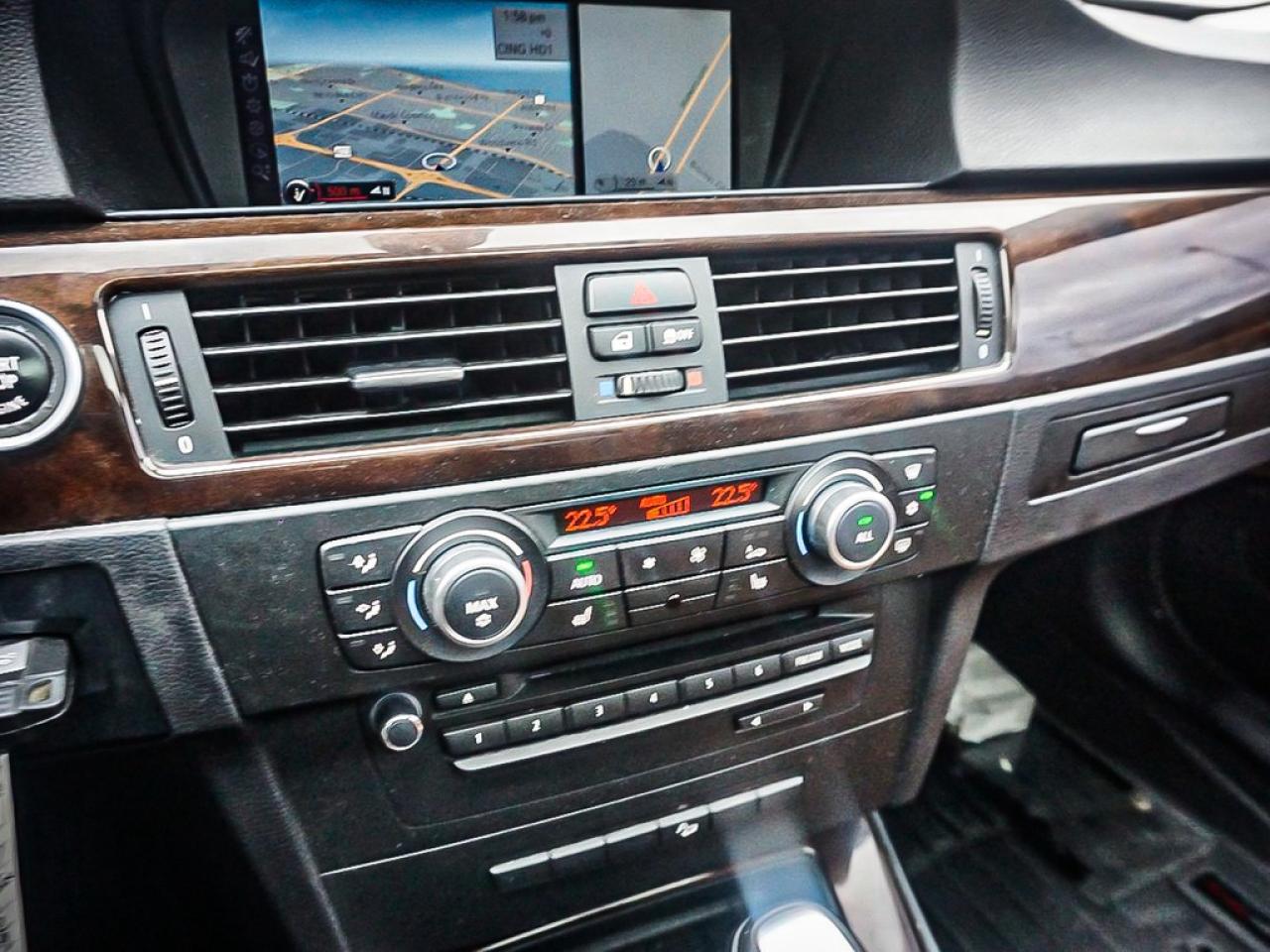 2011 BMW 3 Series  Photo