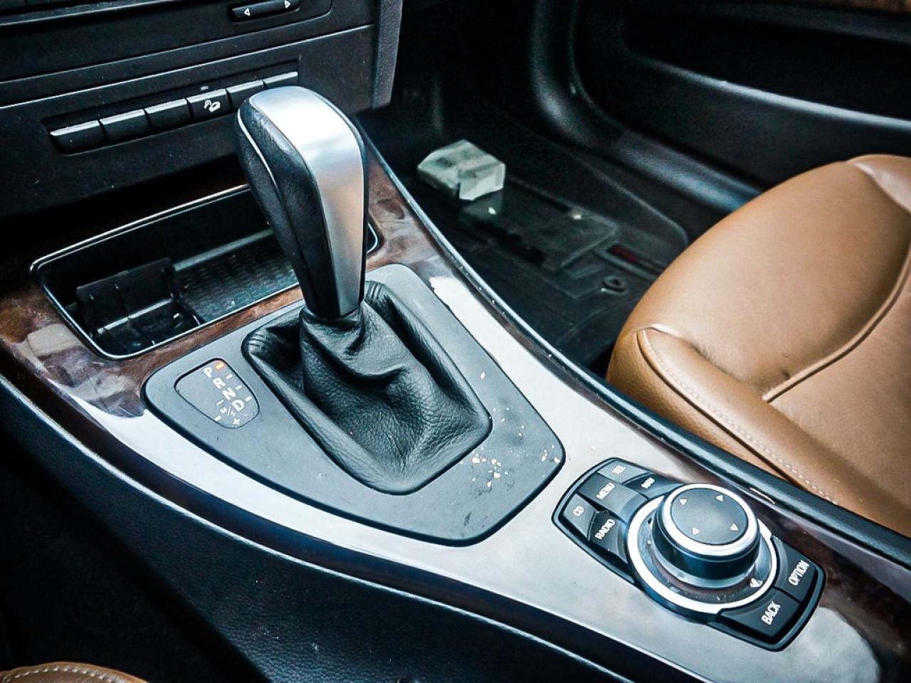 2011 BMW 3 Series  Photo