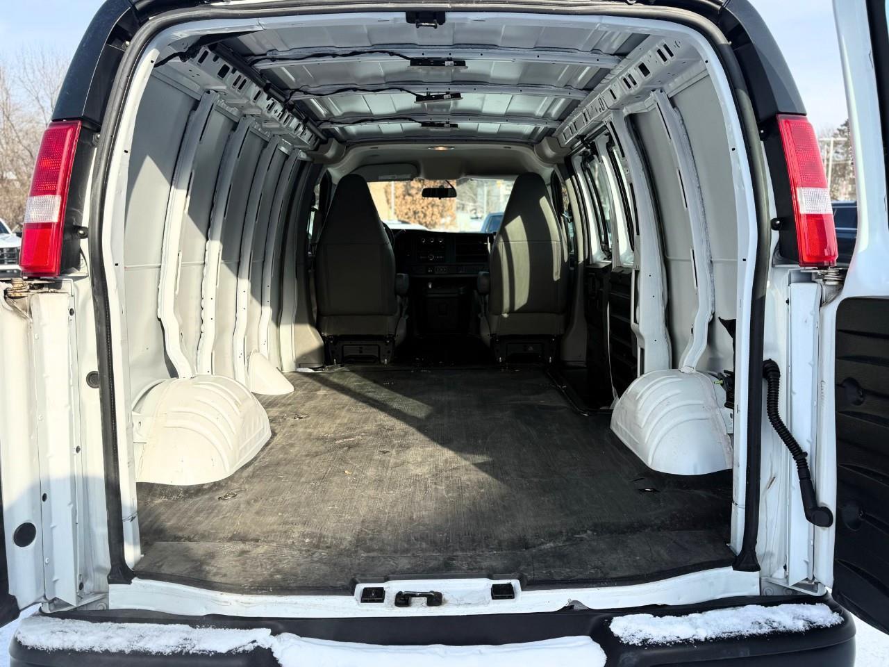 2024 GMC Savana 2500 Work Van Rear-Wheel Drive Cargo Van Photo