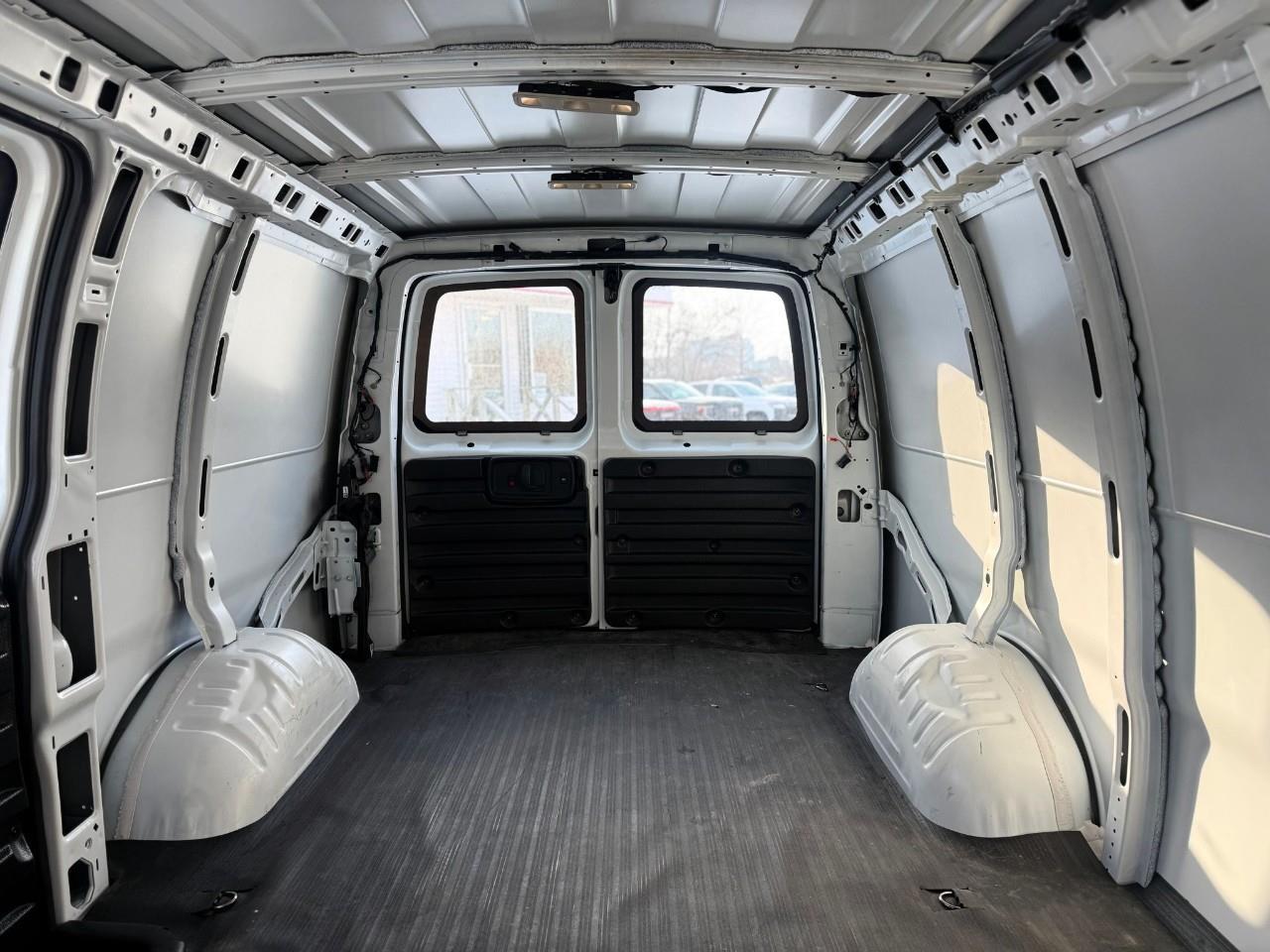 2024 GMC Savana 2500 Work Van Rear-Wheel Drive Cargo Van Photo